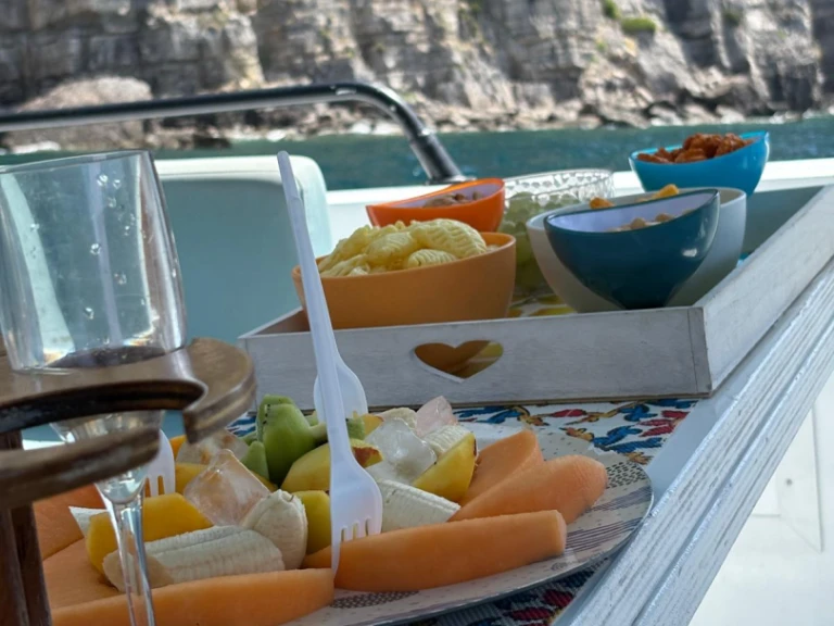 Bateau à moteur à louer à Castellammare di Stabia au meilleur prix