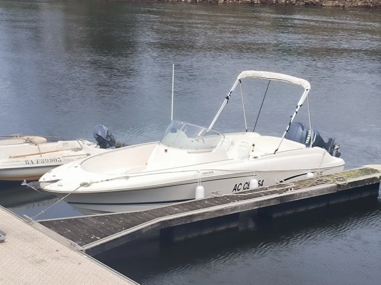 Location bateau Jeanneau Cap Camarat 7.15 à Saint-Jean-de-Luz sur Samboat