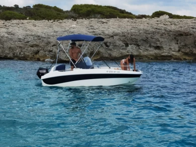 Louez un Remus Remus 450 open à Ciutadella de Menorca