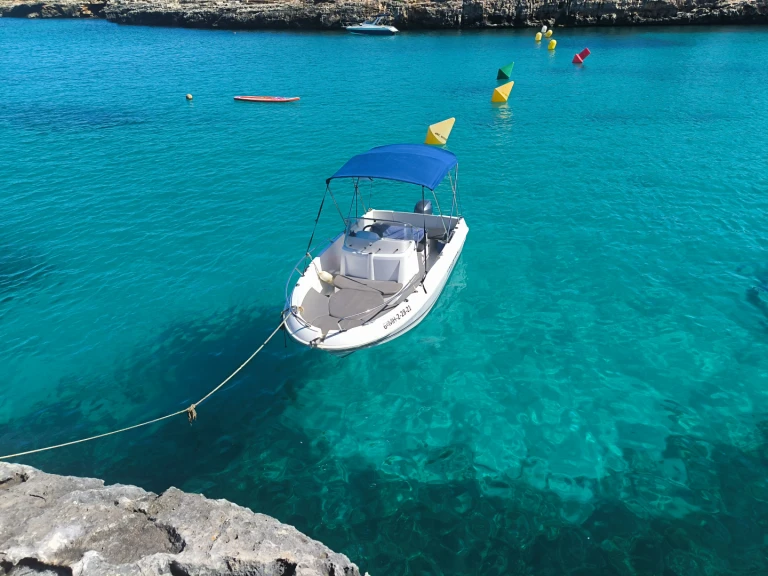 Bateau à moteur à louer à Ciutadella de Menorca au meilleur prix