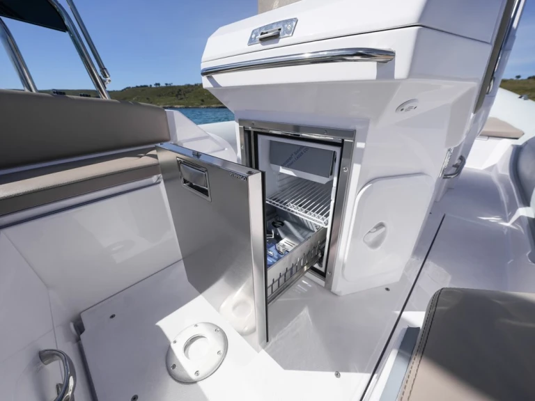 Location bateau Pula pas cher Italboats Predator 700
