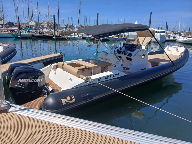 Location Semi-rigide à Sanguinet - Nuova Jolly Prince 30 CC