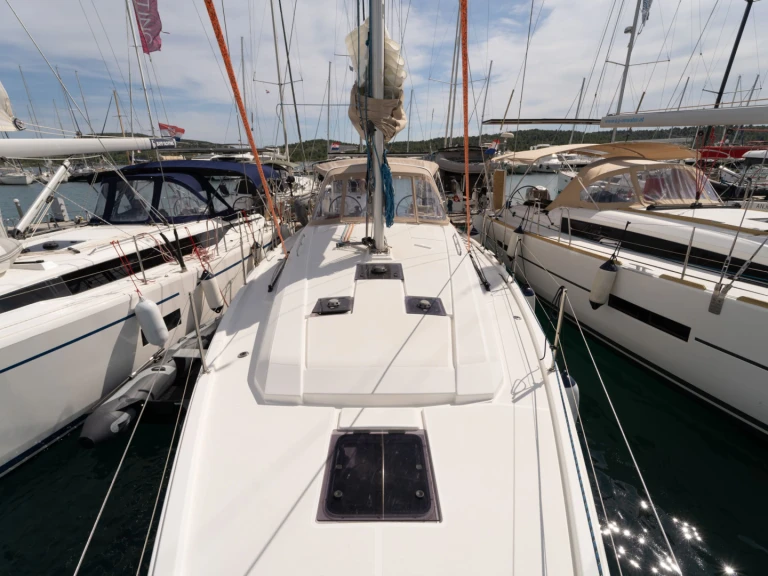 Location Voilier à Pirovac - Bénéteau Oceanis 41.1