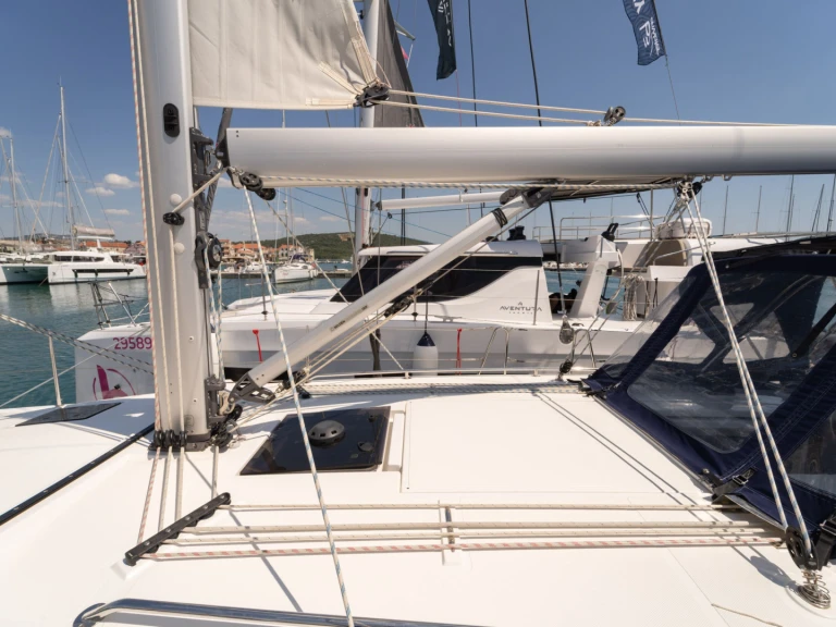Location à Pirovac - Bavaria Bavaria C38 sur SamBoat