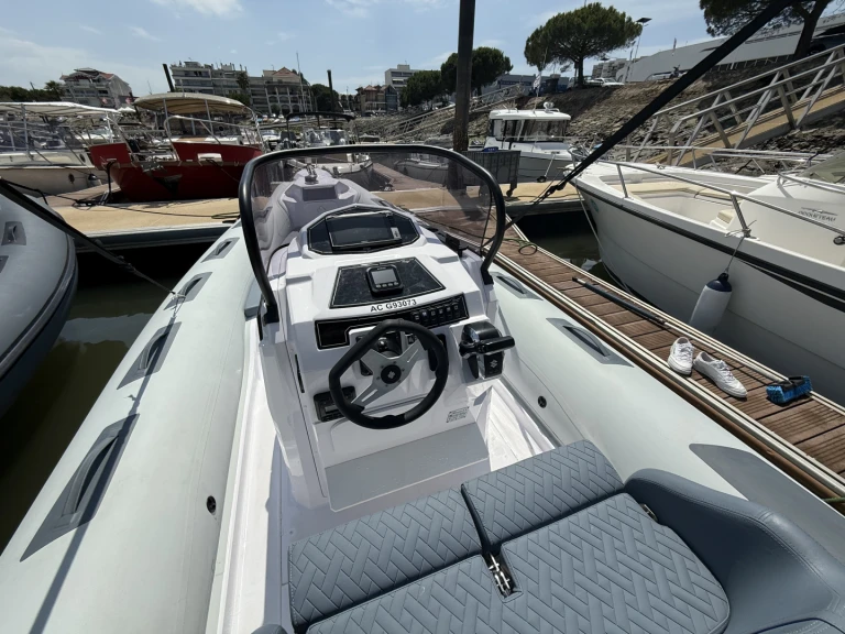 Location Semi-rigide à Arcachon - Ranieri Cayman 26 Sport Touring