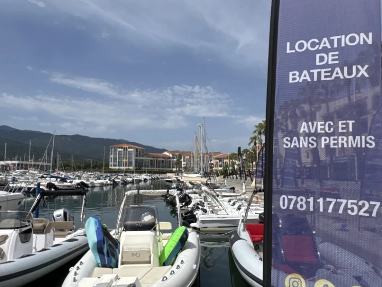 Louer Semi-rigide avec ou sans skipper Nuova Jolly à Argelès-sur-Mer