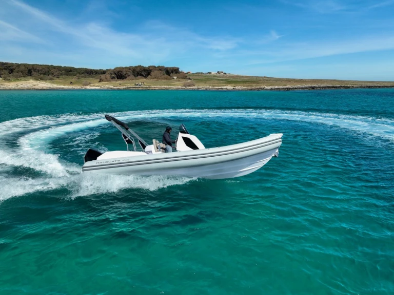 Location bateau Pula pas cher Italboats Predator 700