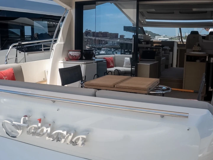Prestige Prestige 520 S a louer à Pouzoles
