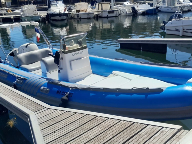 Semi-rigide à louer à Gruissan au meilleur prix