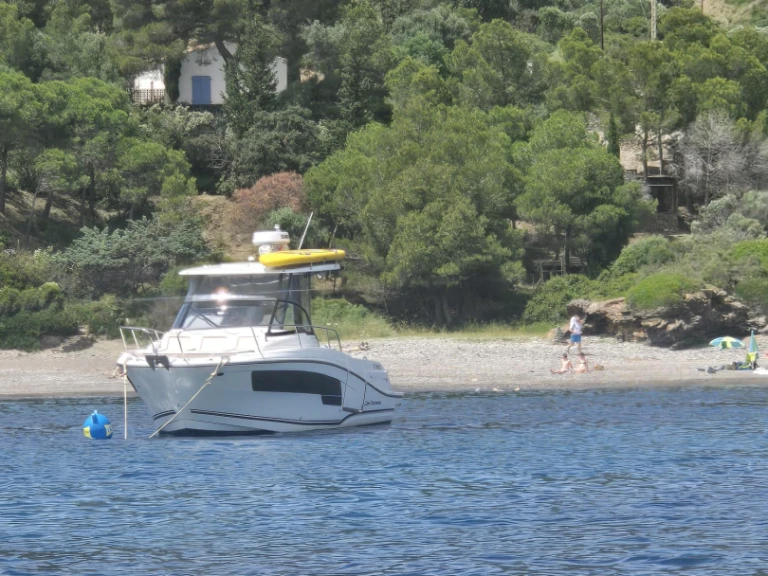 Location Bateau à moteur Jeanneau avec permis
