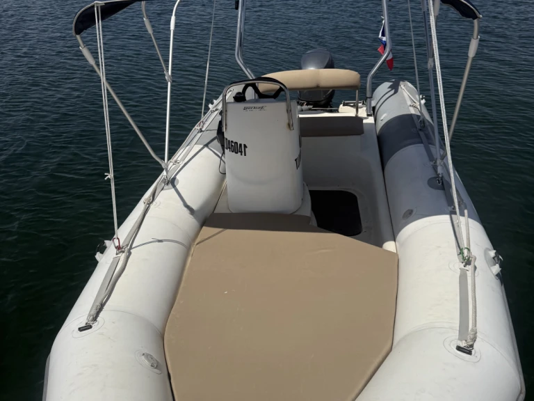Location bateau Le Brusc pas cher Medline 500