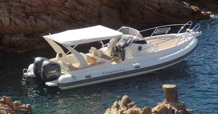 Location bateau Calvi pas cher Tempest 1000 WA