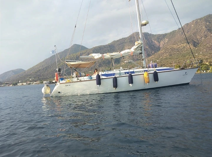 Dromor Apollo 12 a louer à Athènes