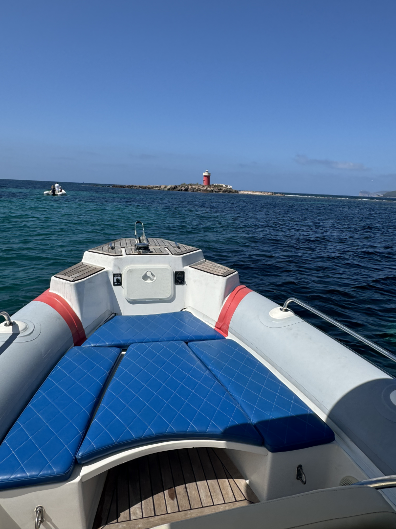 Louez un Rib 760 à Porto di Alghero