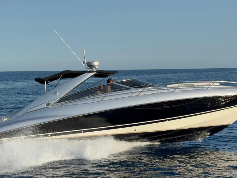 Location Bateau à moteur Sunseeker avec permis