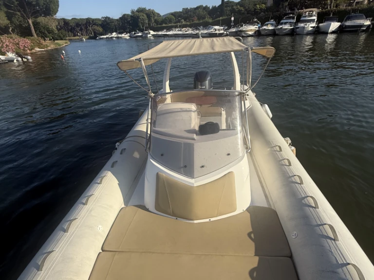 Location bateau Capelli Tempest 850 WA à Mandelieu-la-Napoule sur Samboat