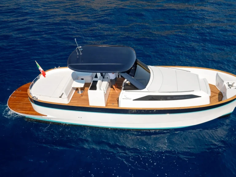 Yacht à louer à Antibes au meilleur prix