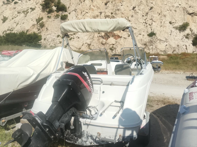 Location bateau Quicksilver Activ 505 Open à L'Estaque sur Samboat