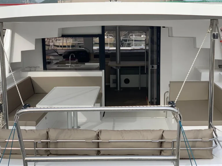 Catamaran à louer à Ajaccio au meilleur prix