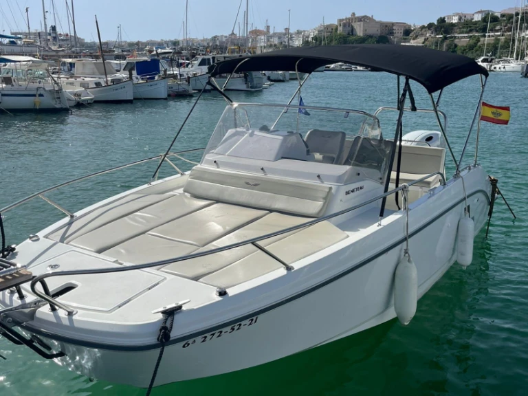 Location à Marina deportiva de Menorca - Bénéteau Flyer 7 SUNdeck sur SamBoat
