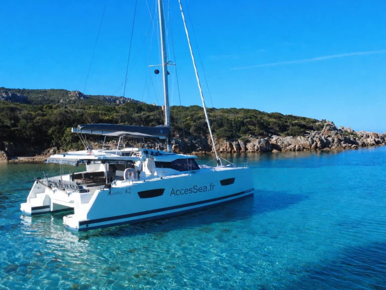 Location à Propriano - Fountaine Pajot Astrea 42 sur SamBoat