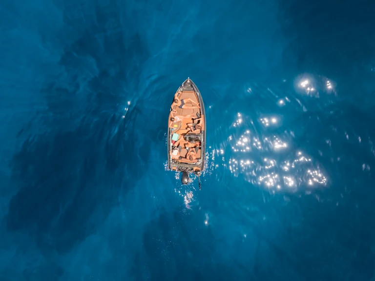 Location à Mílos - Isatek COBRA 495 sur SamBoat