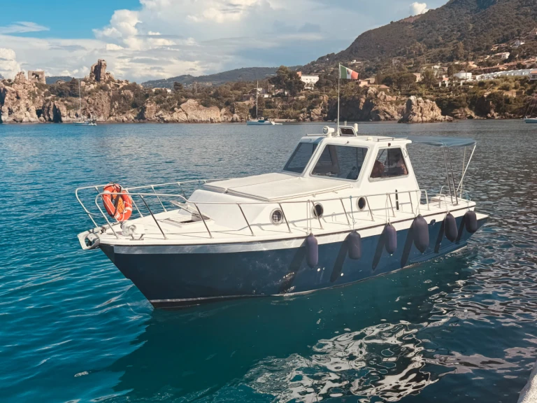 Location bateau aztec Crestline à Cefalù sur Samboat