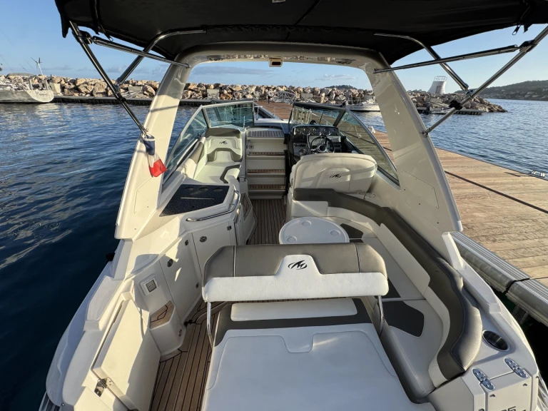 Location Bateau à moteur Monterey avec permis