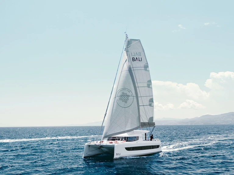 Catamaran à louer à Ribishi au meilleur prix
