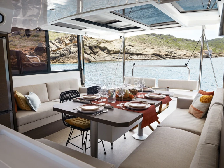 Catamaran à louer à Ribishi au meilleur prix