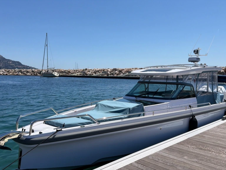 Location bateau Mandelieu-la-Napoule pas cher Axopar 37 Sun-Top