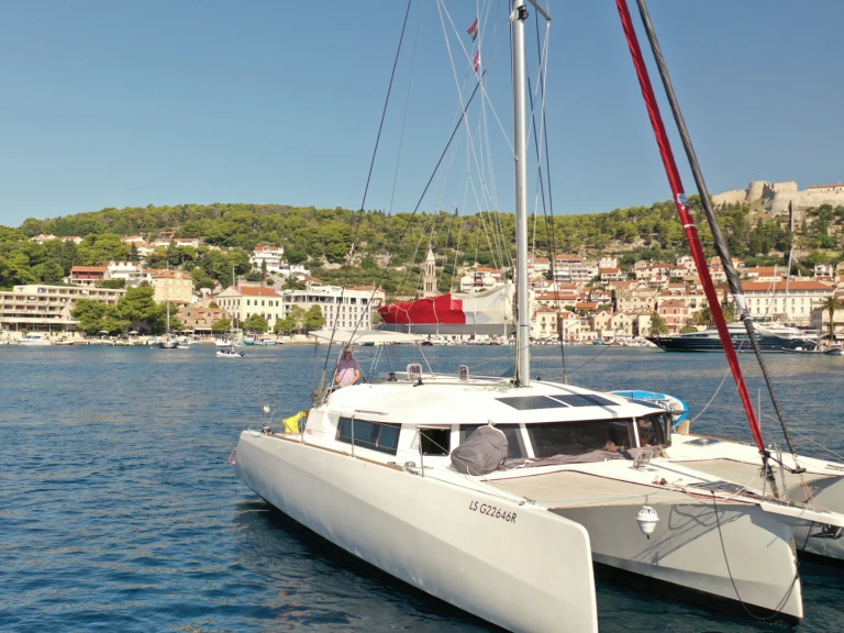 Louer Catamaran avec ou sans skipper Neel à Carloforte