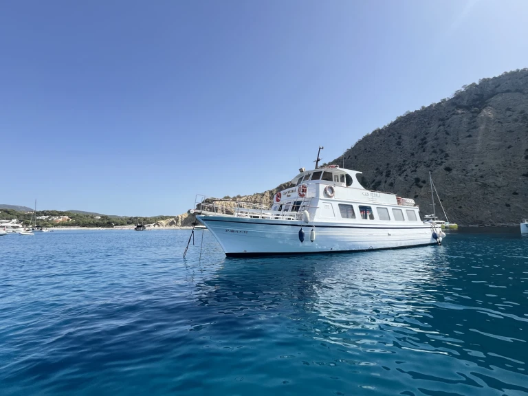 Louer Bateau à moteur avec ou sans skipper Artesanal à Ibiza (Ville)