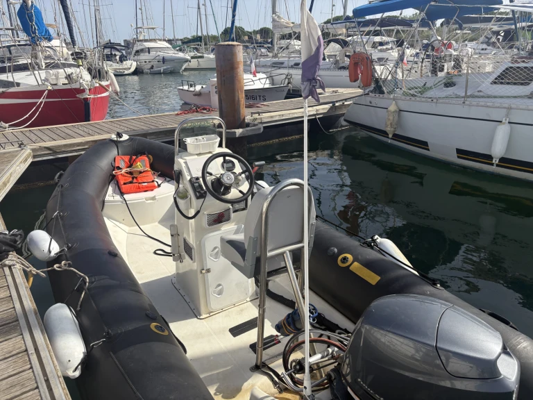 Location bateau Zodiac Pro 500 à Le Cap d'Agde sur Samboat