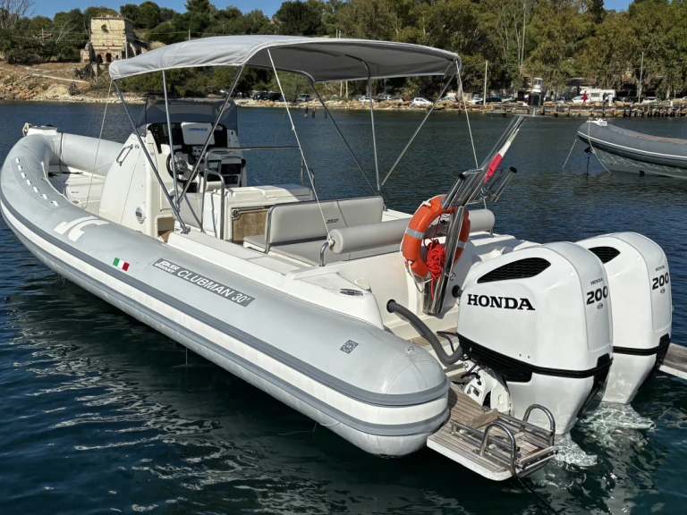 Joker Boat Clubman 30 a louer à Brucoli