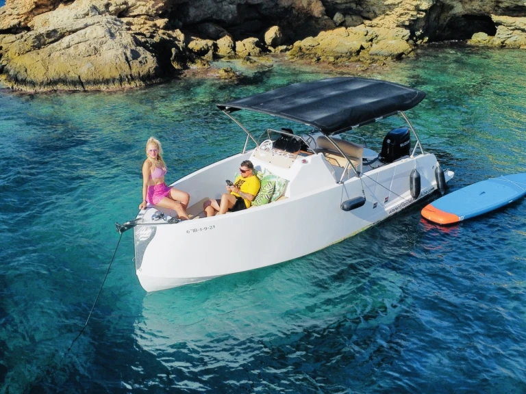Location Bateau à moteur X-Yachts avec permis
