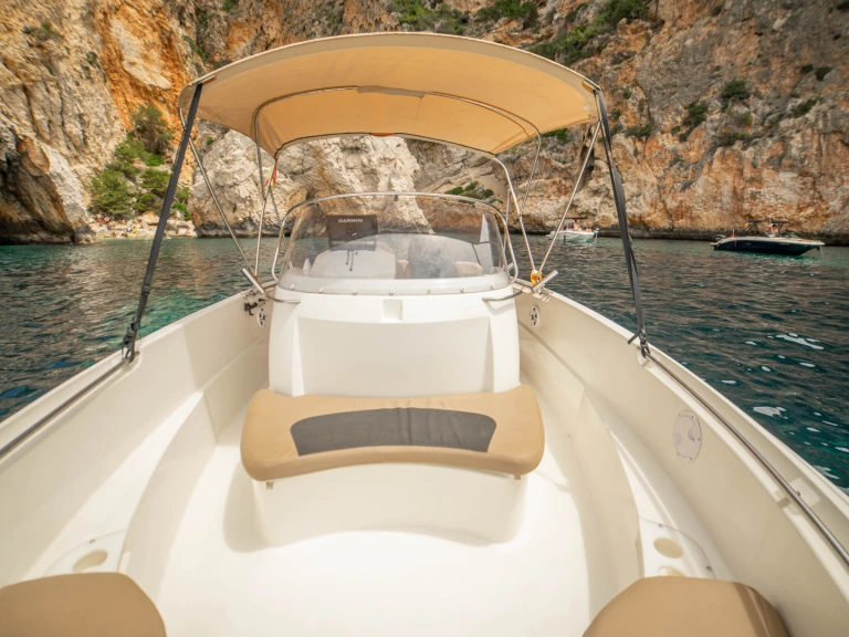 Louer Bateau à moteur avec ou sans skipper AQUA à Oliva