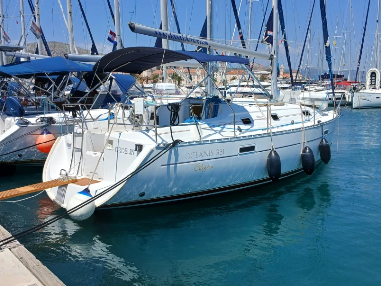Louer Voilier avec ou sans skipper Bénéteau à Trogir