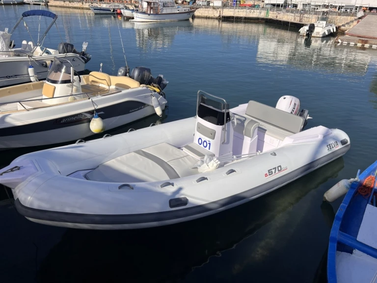 Location bateau  Selva 570 à Giardini-Naxos sur Samboat