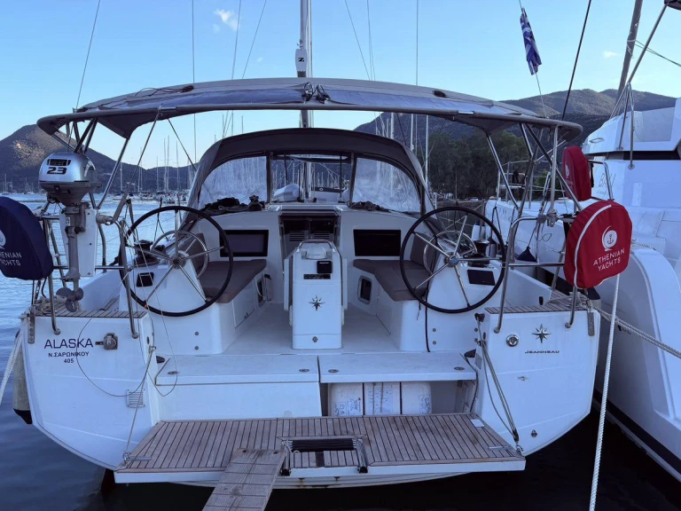 Location bateau Jeanneau Sun Odyssey 410 à Nidri sur Samboat