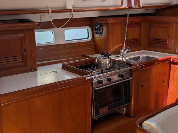 Location à Álimos - Bénéteau Oceanis 411 Clipper sur SamBoat
