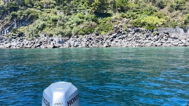 Semi-rigide à louer à Catane au meilleur prix
