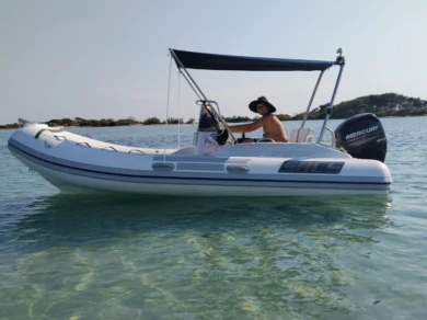 Noleggio barche Porto Cesareo economico Sacs S 490
