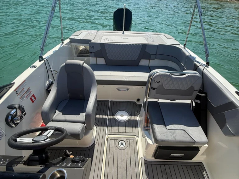 Location bateau Brison-Saint-Innocent pas cher VR5 OE