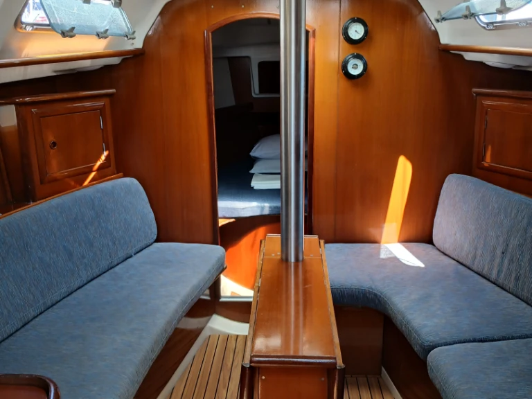 Location bateau Trogir pas cher Oceanis 331 Clipper