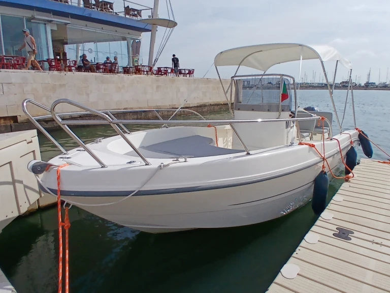 Location bateau Capelli Freedom 20 à Portimão sur Samboat