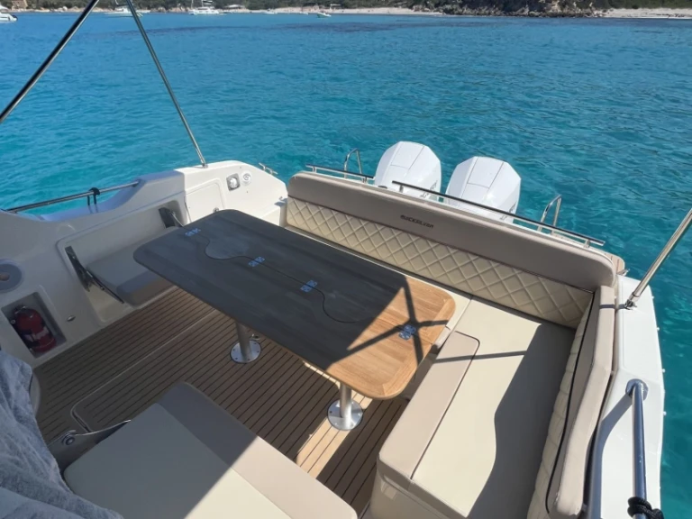 Location bateau Quicksilver Activ 875 Sundeck à Ajaccio sur Samboat