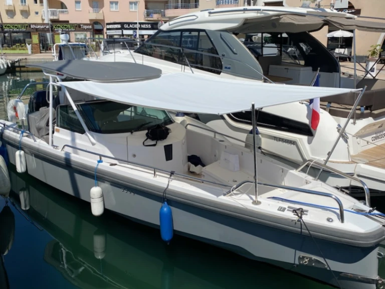 Location à Mandelieu-la-Napoule - Axopar 28 T-Top sur SamBoat