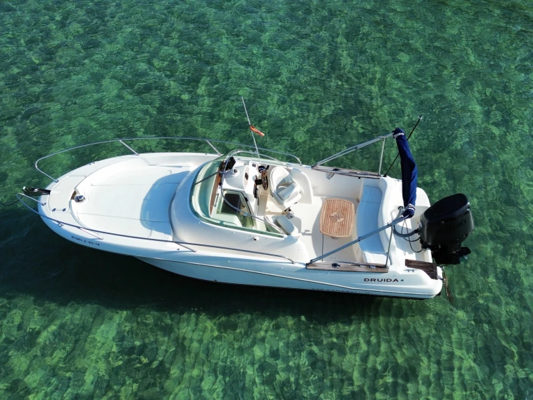 Location à Port d'Addaia (Ville) - Jeanneau Cap Camarat 7.5 WA sur SamBoat