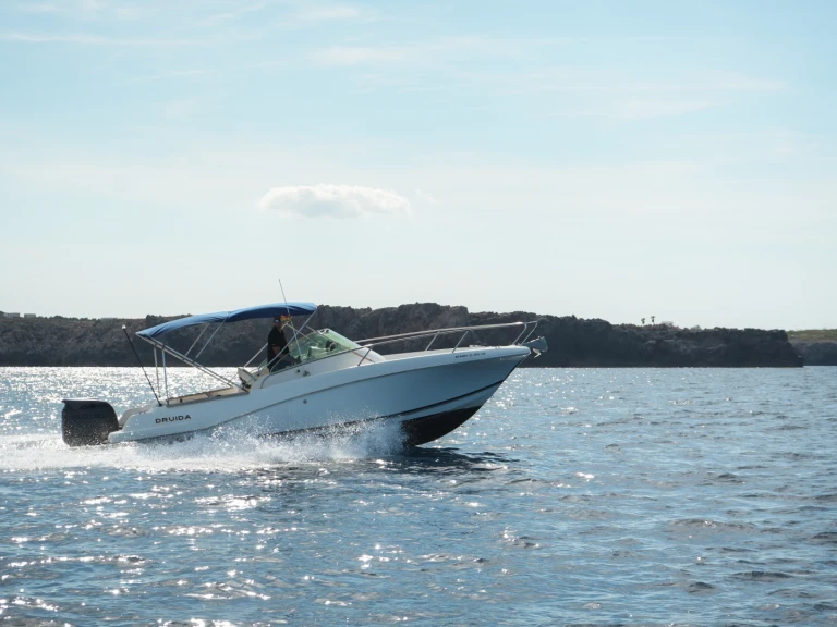 Location Bateau à moteur à Port d'Addaia (Ville) - Jeanneau Cap Camarat 7.5 WA